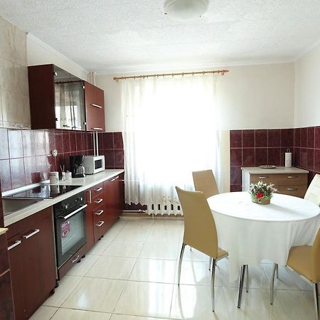 Apartament Dragos Voda Орадя Экстерьер фото