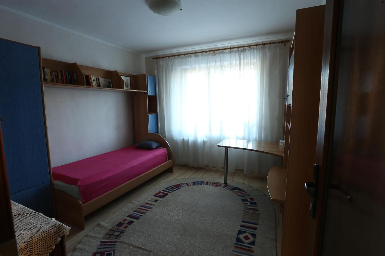 Apartament Dragos Voda Орадя Экстерьер фото